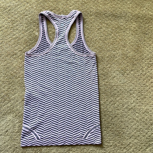 Lululemon Swiftly Tech Racerback - Picture 5 of 6